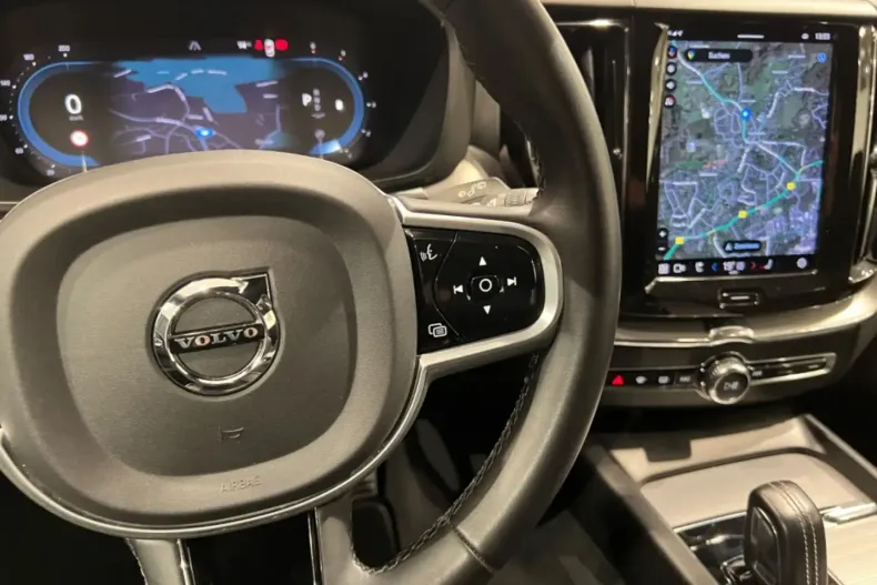 Volvo XC60 din 2021 cu 93.000 km - oferta VOL109465 - foto 27