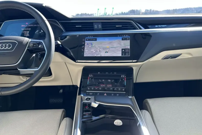 Audi Q8 din 2023 cu 21.890 km - oferta AUD109467 - foto 14