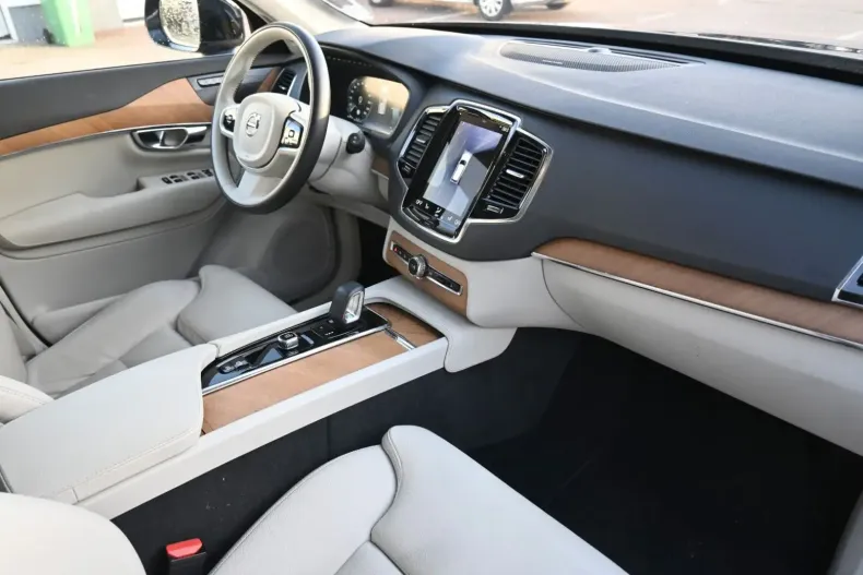Volvo XC90 din 2021 cu 31.109 km - oferta VOL109470 - foto 13