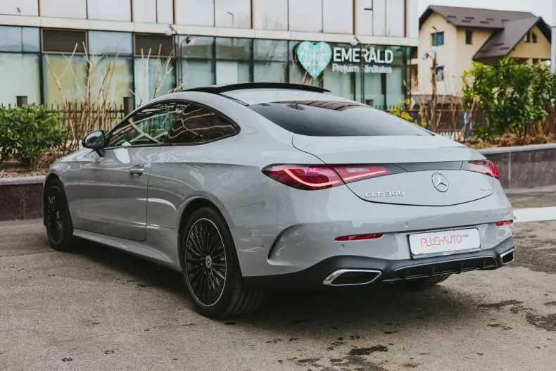 Mercedes-Benz CLE 300 din 2024 cu 12.000 km - oferta MER109471 - foto 4