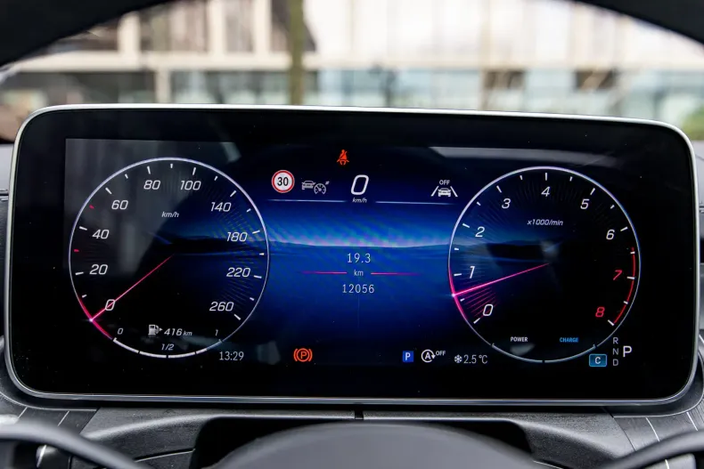 Mercedes-Benz CLE 300 din 2024 cu 12.000 km - oferta MER109471 - foto 26