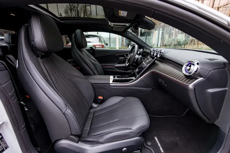 Mercedes-Benz CLE 300 din 2024 cu 12.000 km - oferta MER109471 - foto 33