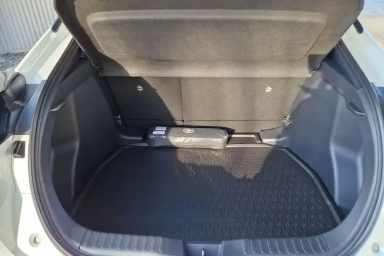 Toyota C-HR din 2024 cu 11.690 km - oferta TOY109473 - foto 13