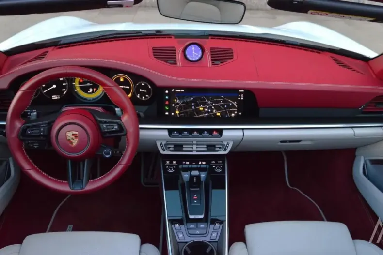 Porsche 911 din 2023 cu 24.000 km - oferta POR109475 - foto 2