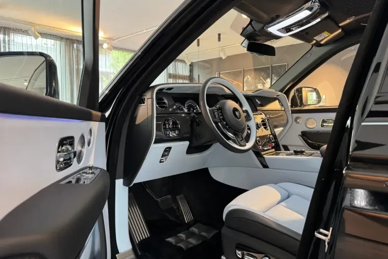 Rolls-Royce Cullinan din 2024 cu 20.000 km - oferta ROL109480 - foto 7