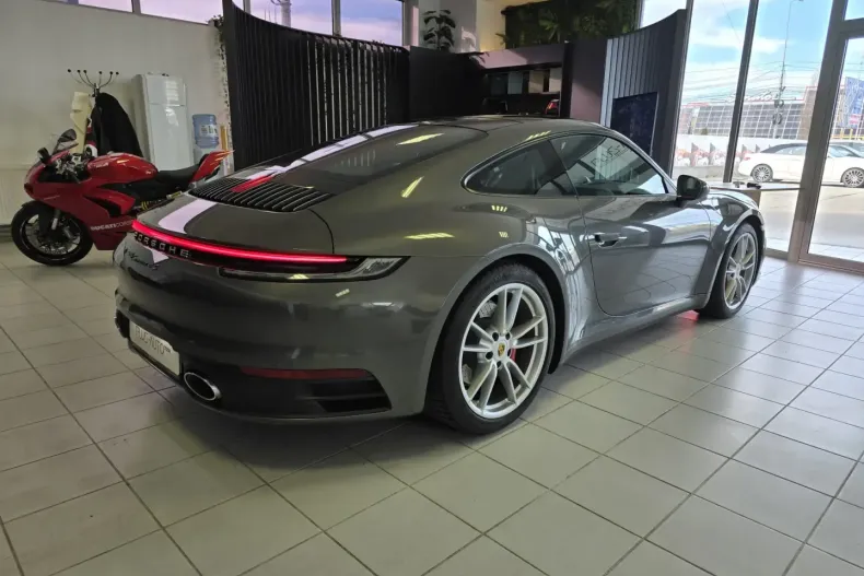 Porsche 911 din 2020 cu 18.500 km - oferta POR109482 - foto 2