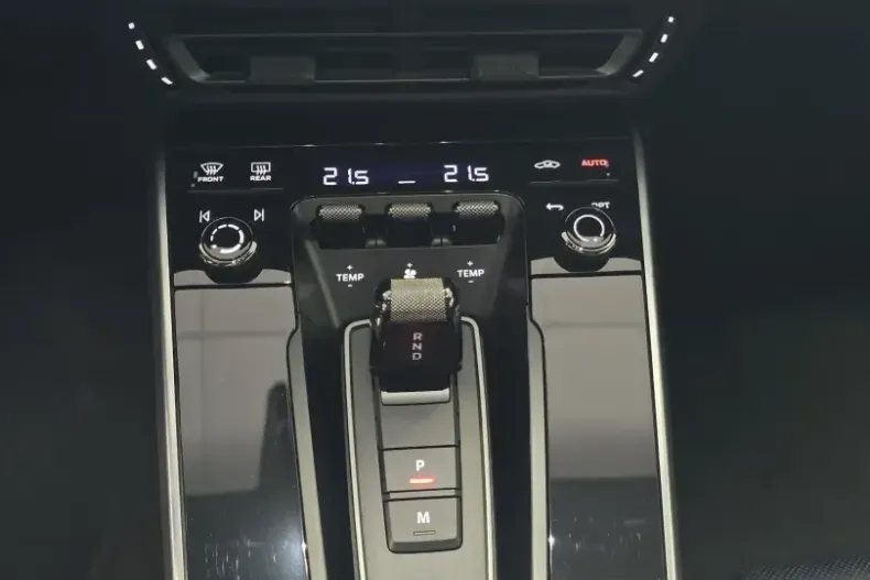 Porsche 911 din 2020 cu 18.500 km - oferta POR109482 - foto 14