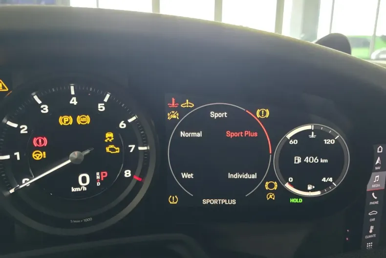 Porsche 911 din 2020 cu 18.500 km - oferta POR109482 - foto 23