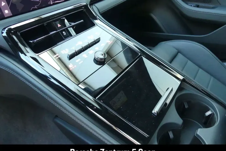 Porsche Panamera din 2025 cu 9.900 km - oferta POR109484 - foto 21