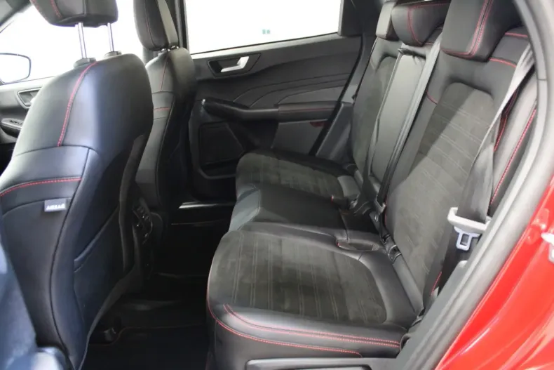 Ford Kuga din 2024 cu 9.240 km - oferta FOR109486 - foto 12