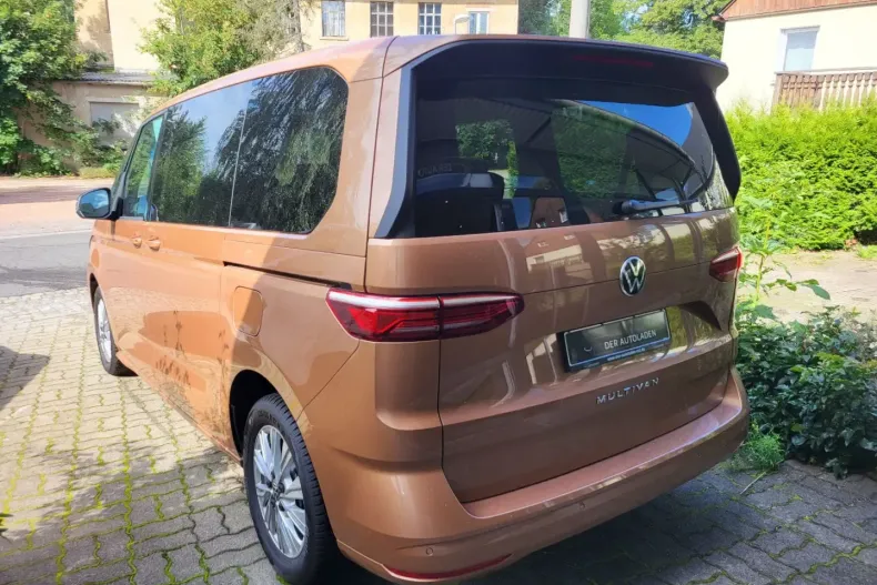 Volkswagen T7 Multivan din 2023 cu 18.968 km - oferta VOL109490 - foto 6