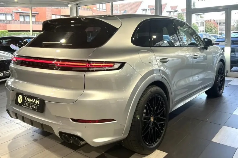 Porsche Cayenne din 2024 cu 13.233 km - oferta POR109495 - foto 6