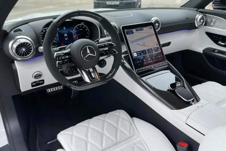 Mercedes-Benz SL 63 AMG din 2023 cu 22.600 km - oferta MER109497 - foto 4