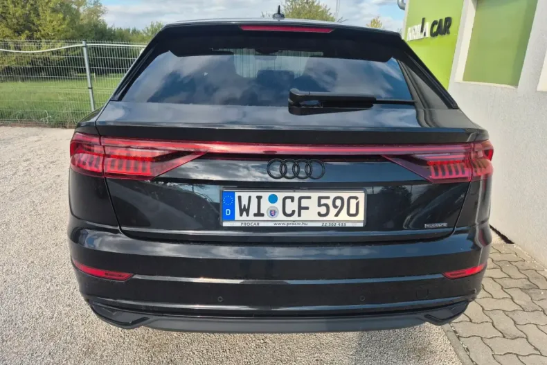 Audi Q8 din 2023 cu 76.145 km - oferta AUD109534 - foto 8
