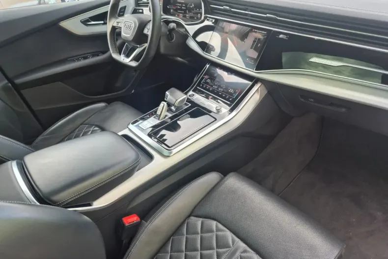 Audi Q8 din 2023 cu 76.145 km - oferta AUD109534 - foto 14