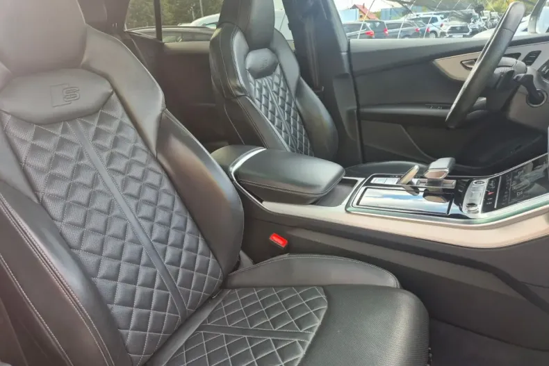 Audi Q8 din 2023 cu 76.145 km - oferta AUD109534 - foto 15