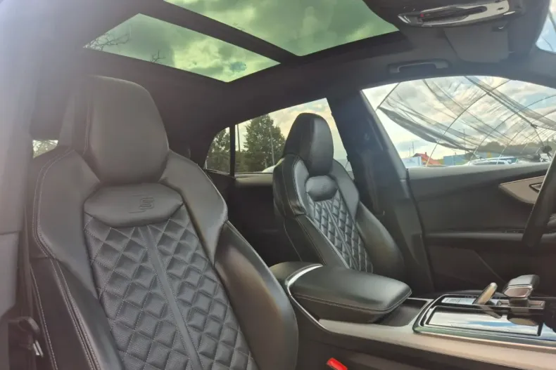 Audi Q8 din 2023 cu 76.145 km - oferta AUD109534 - foto 16