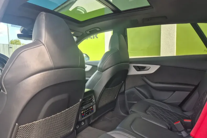 Audi Q8 din 2023 cu 76.145 km - oferta AUD109534 - foto 20