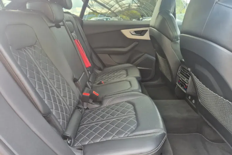 Audi Q8 din 2023 cu 76.145 km - oferta AUD109534 - foto 23