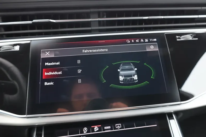 Audi Q8 din 2023 cu 30.296 km - oferta AUD109541 - foto 22