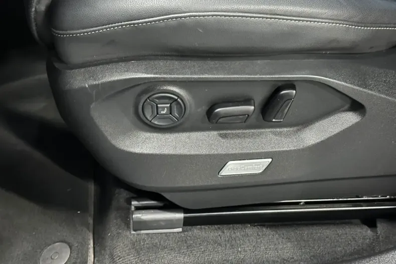 Volkswagen Touareg din 2021 cu 75.000 km - oferta VOL109549 - foto 16