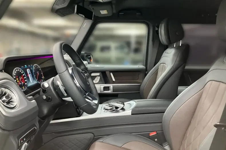 Mercedes-Benz G 500 din 2024 cu 4.000 km - oferta MER109558 - foto 7