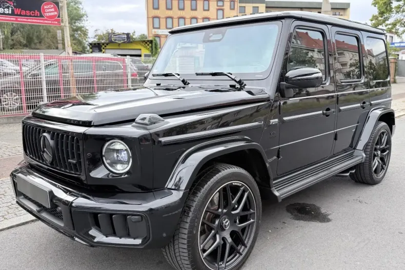 Mercedes-Benz G 63 AMG din 2024 cu 8.900 km - oferta MER109562 - foto 1