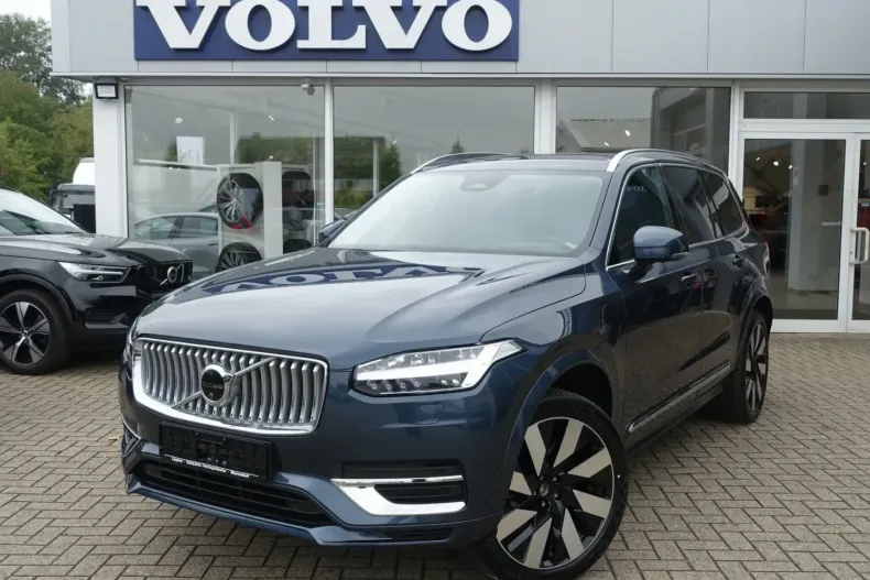 Volvo XC90 din 2024 cu 29.600 km - oferta VOL109615 - foto 1