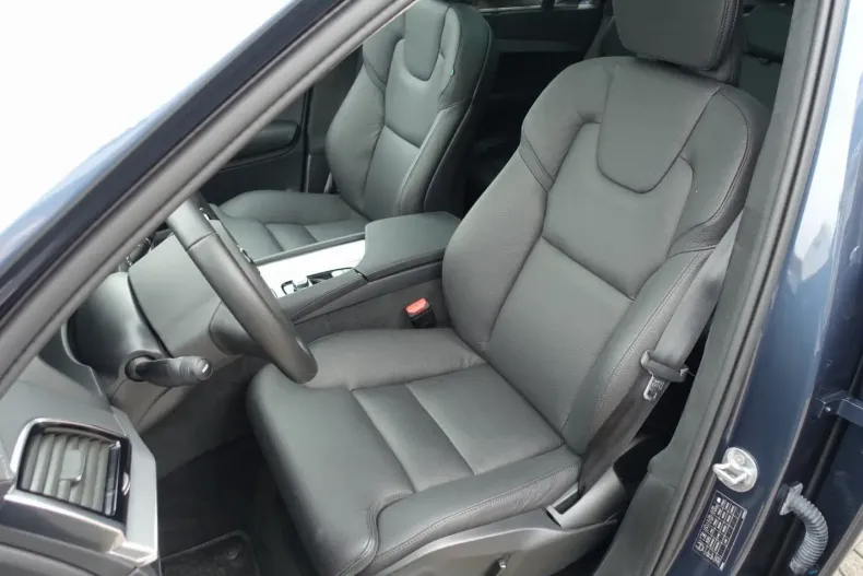 Volvo XC90 din 2024 cu 29.600 km - oferta VOL109615 - foto 11