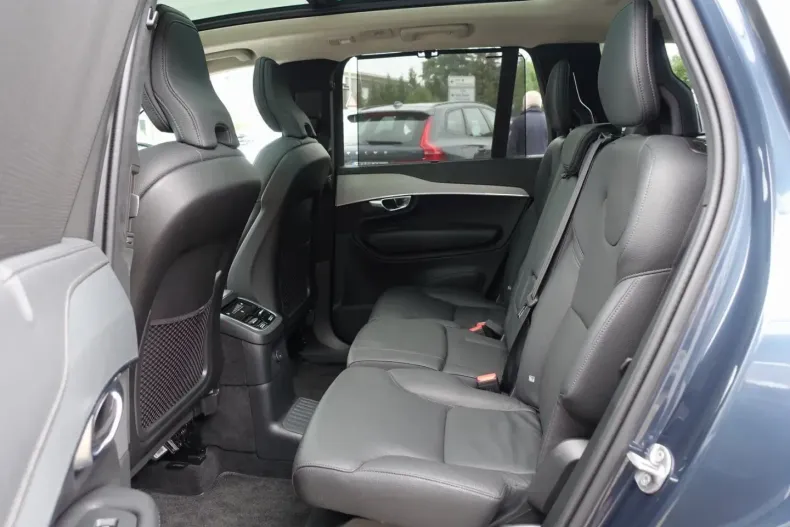 Volvo XC90 din 2024 cu 29.600 km - oferta VOL109615 - foto 12