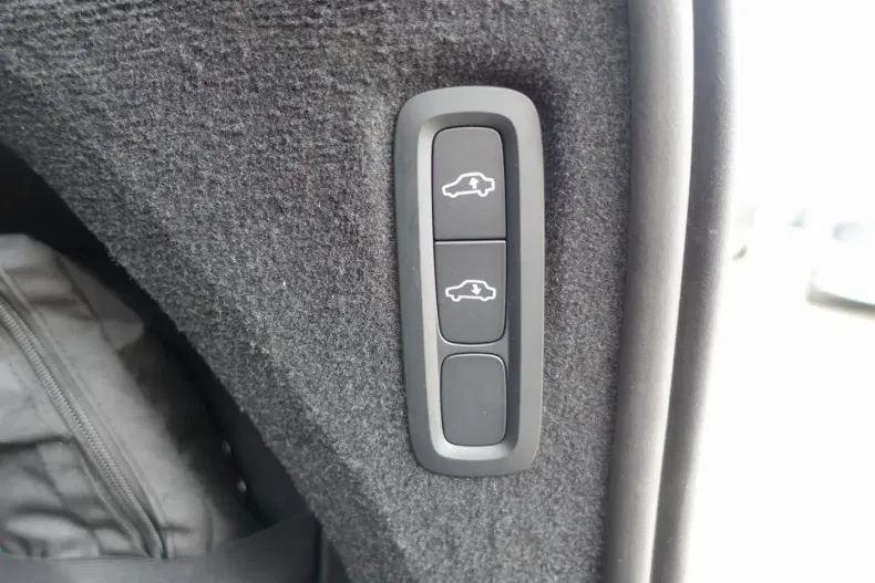 Volvo XC90 din 2024 cu 29.600 km - oferta VOL109615 - foto 29