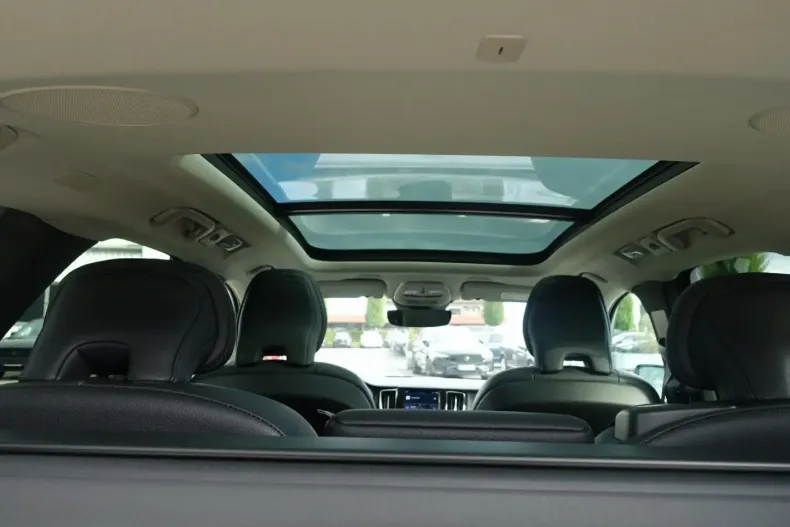 Volvo XC60 din 2022 cu 46.000 km - oferta VOL109619 - foto 16