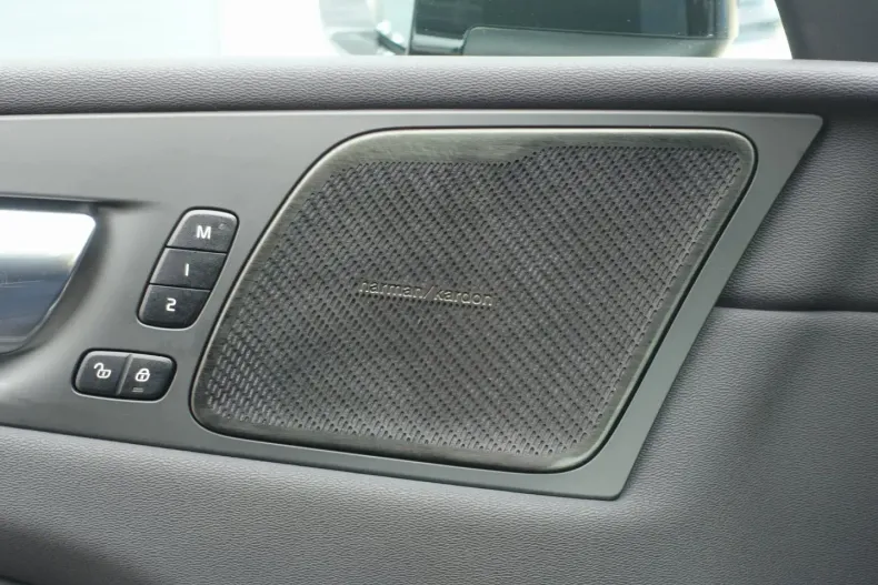 Volvo XC60 din 2022 cu 46.000 km - oferta VOL109619 - foto 21