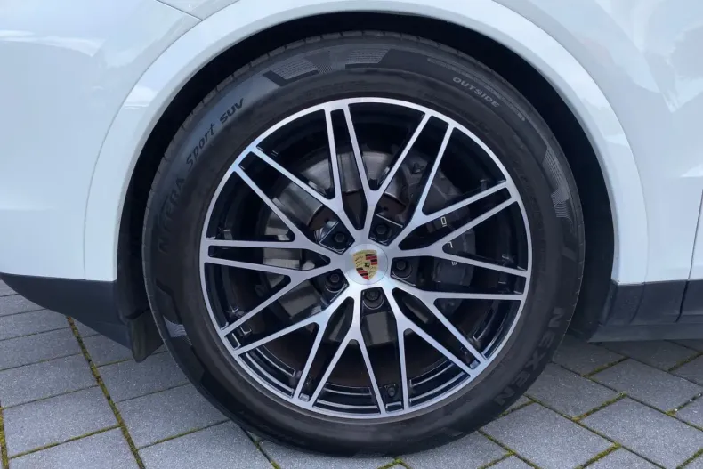 Porsche Cayenne din 2024 cu 23.900 km - oferta POR109625 - foto 12