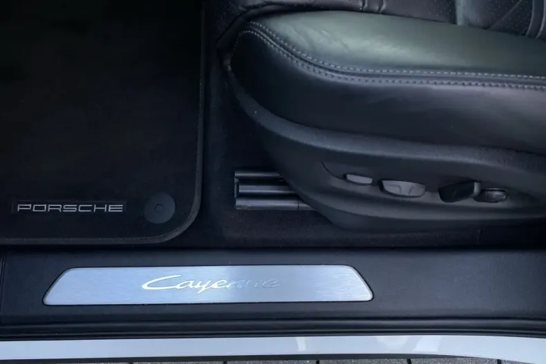 Porsche Cayenne din 2024 cu 23.900 km - oferta POR109625 - foto 15