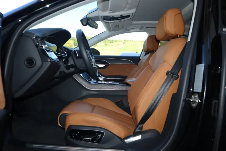 Audi A8 din 2024 cu 27.900 km - oferta AUD109635 - foto 12