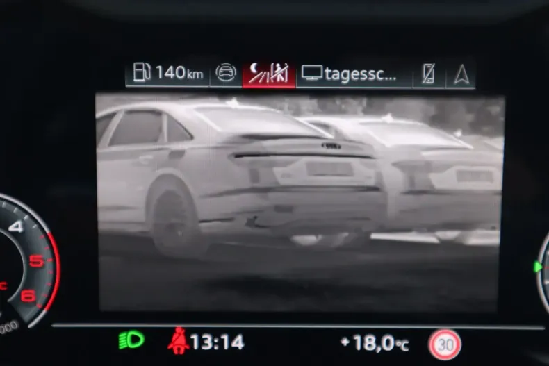 Audi A8 din 2024 cu 27.900 km - oferta AUD109635 - foto 20