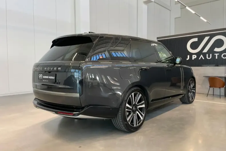 Land Rover Range Rover din 2024 cu 12.038 km - oferta LAN109638 - foto 2