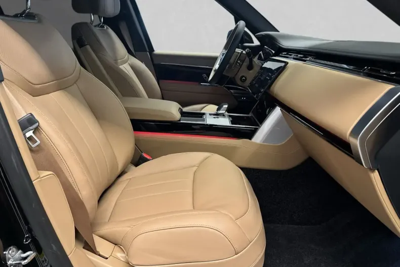 Land Rover Range Rover din 2024 cu 19.900 km - oferta LAN109639 - foto 3