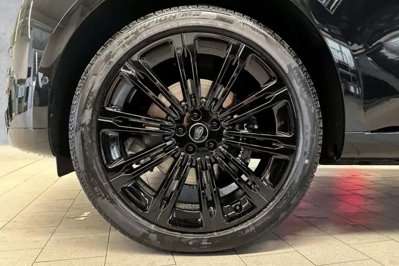 Land Rover Range Rover din 2024 cu 19.900 km - oferta LAN109639 - foto 9