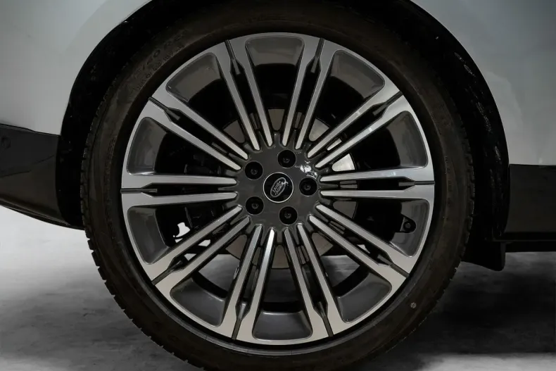 Land Rover Range Rover din 2024 cu 26.900 km - oferta LAN109640 - foto 8