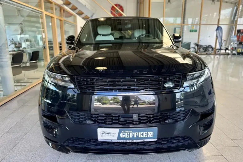 Land Rover Range Rover Sport din 2024 cu 45.231 km - oferta LAN109642 - foto 3