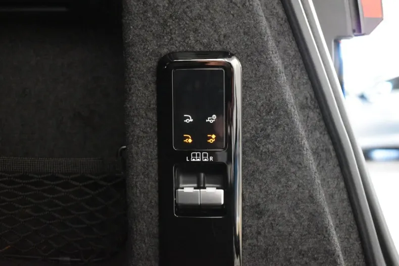 Land Rover Range Rover Sport din 2024 cu 4.257 km - oferta LAN109643 - foto 9