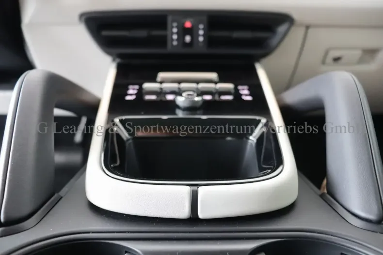 Porsche Cayenne din 2024 cu 24.445 km - oferta POR109644 - foto 17