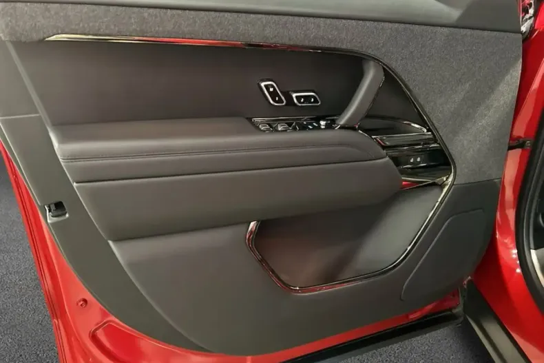 Land Rover Range Rover Sport din 2024 cu 29.368 km - oferta LAN109649 - foto 14