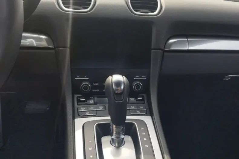 Porsche Cayman din 2024 cu 15.400 km - oferta POR109666 - foto 12