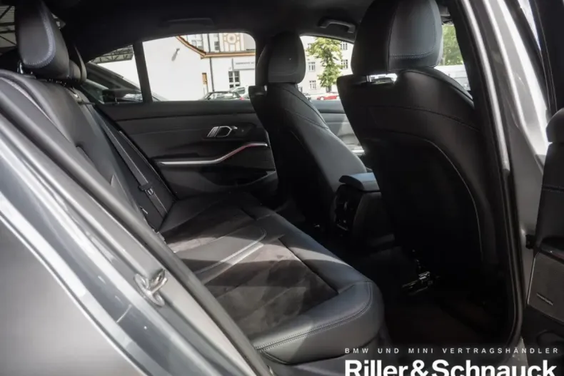 BMW 330 din 2024 cu 29.900 km - oferta BMW109671 - foto 5