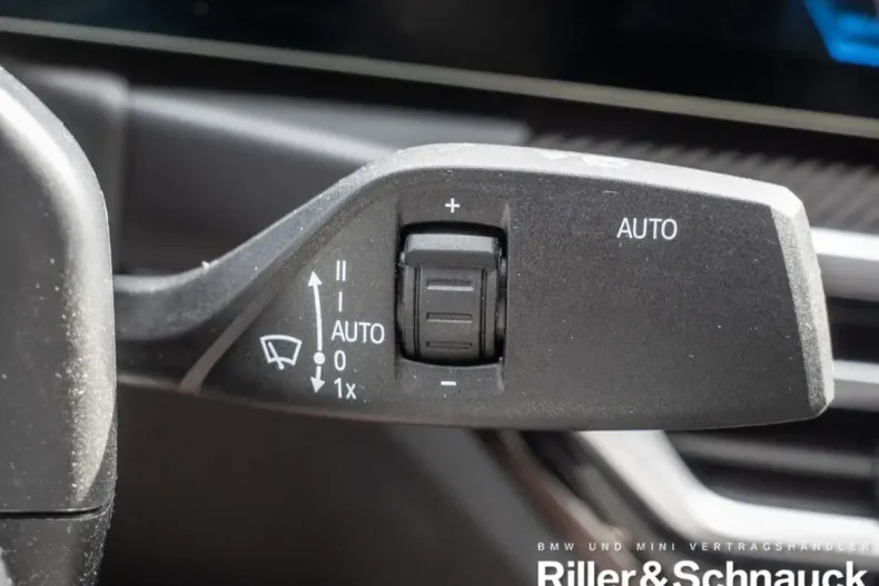 BMW 330 din 2024 cu 29.900 km - oferta BMW109671 - foto 16