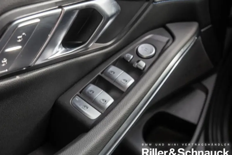 BMW 330 din 2024 cu 29.900 km - oferta BMW109671 - foto 19