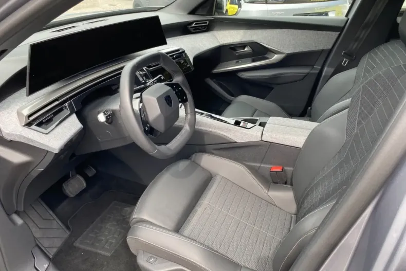 Peugeot 3008 din 2024 cu 20.450 km - oferta PEU109672 - foto 11